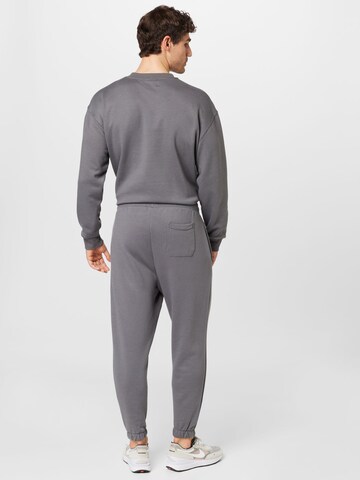 BURTON MENSWEAR LONDON Tapered Pants in Grey