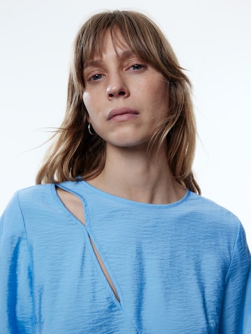 EDITED Blouse 'Clarice' in Blauw