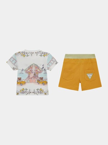 GUESS Set in Mixed colors