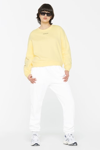 Harlem Soul Sweatshirt 'LU-NA ' in Yellow