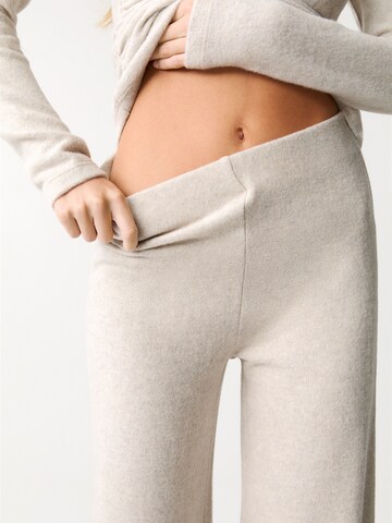 Pull&Bear Široký strih Nohavice - Béžová