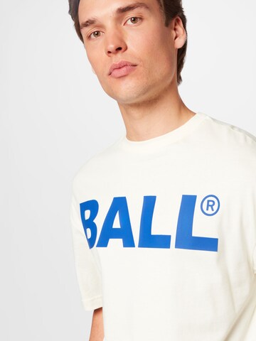 Ball T-Shirt 'BALL' in Weiß