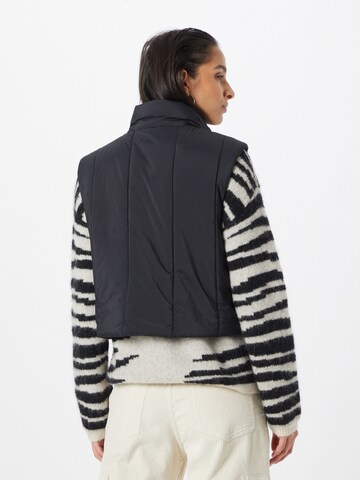 Gilet 'PADINA' VILA en noir