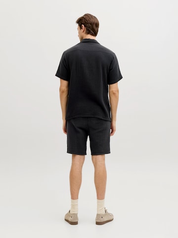 JJ Rebel Regular Fit Paita 'JREBJASON PATRICK' värissä musta