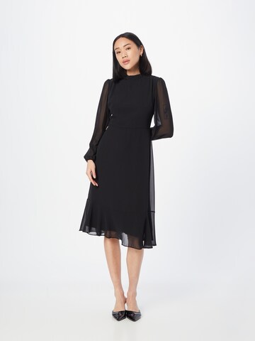 Rochie de la Trendyol pe negru: față