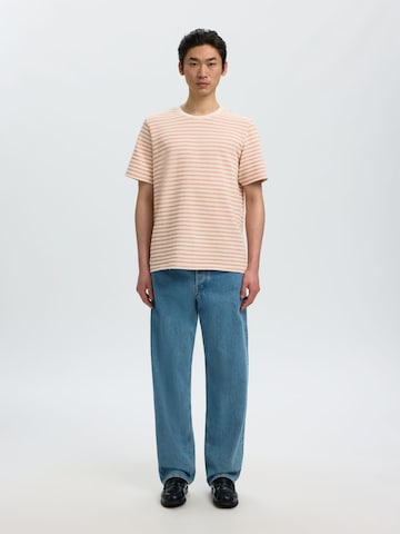 SELECTED T-Shirt in Beige