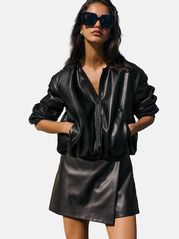 Veste mi-saison Friends Like These en noir : devant