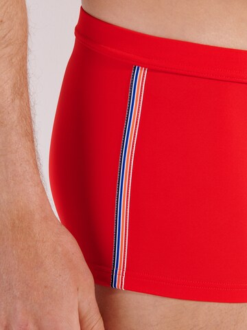 Shorts de bain ' Nautical Cup ' HOM en rouge