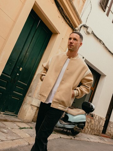 Veste mi-saison 'Aras' DAN FOX APPAREL en beige