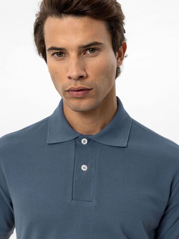 Antioch Shirt in Blue