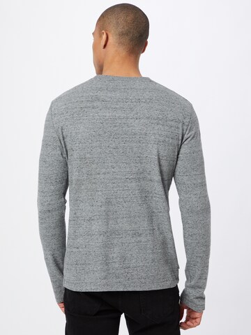 Superdry - Camiseta en gris