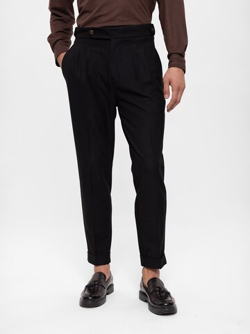 Regular Pantaloni de la Antioch pe negru: față