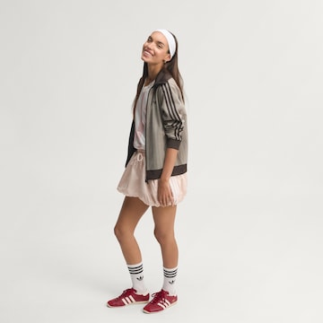 ADIDAS ORIGINALS Φθινοπωρινό και ανοιξιάτικο μπουφάν σε καφέ