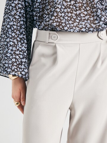 QS Wide leg Bandplooibroek in Grijs