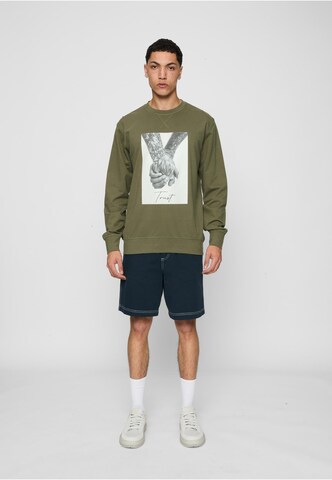 MT Men Sweatshirt 'Trust 2.0' in Grün