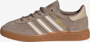 ADIDAS ORIGINALS - Sapatilhas 'Handball Spezial' em castanho: frente