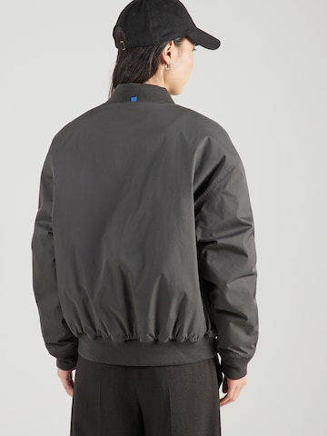 Veste mi-saison 'Salia' Embassy of Bricks and Logs en noir