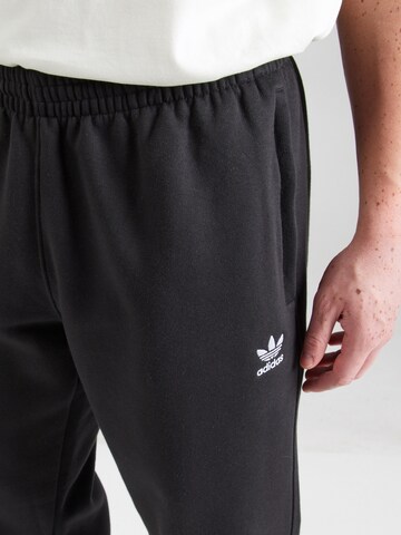ADIDAS ORIGINALS Свободный крой Штаны 'Trefoil Essentials' в Черный
