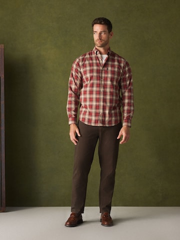 Next - Ajuste regular Camisa en rojo