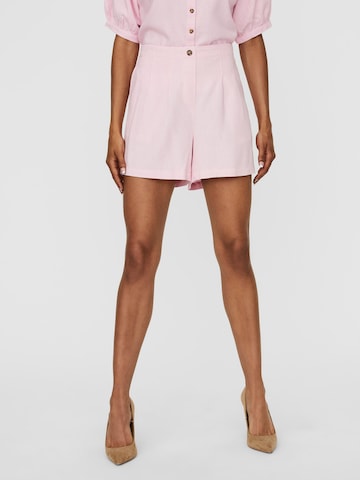 VERO MODA Regular Shorts 'ASTIMILO' in Pink: predná strana