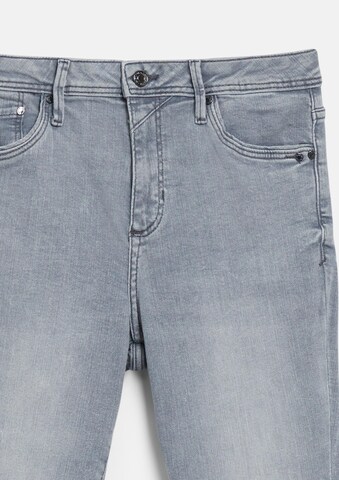 s.Oliver Regular Jeans 'Betsy' in Grijs: voorkant