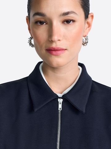 Rich & Royal Pullunder in Blau