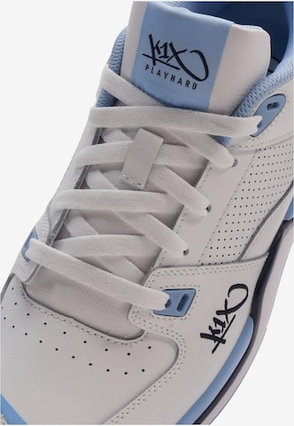 Sneaker bassa di K1X in bianco