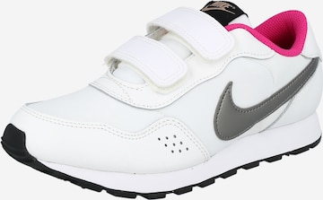 Nike Sportswear Sneakers 'Valiant' i hvit: forside