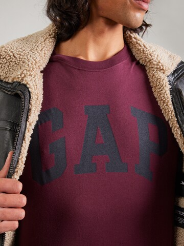 GAP Тениска в червено