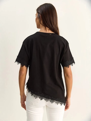 Maglietta di Bianco Lucci in nero