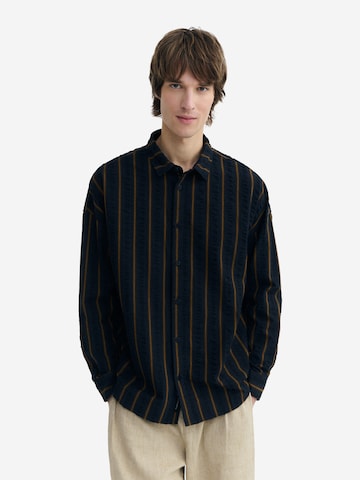 Thinking MU - Ajuste confortable Camisa 'Hary' en azul: frente