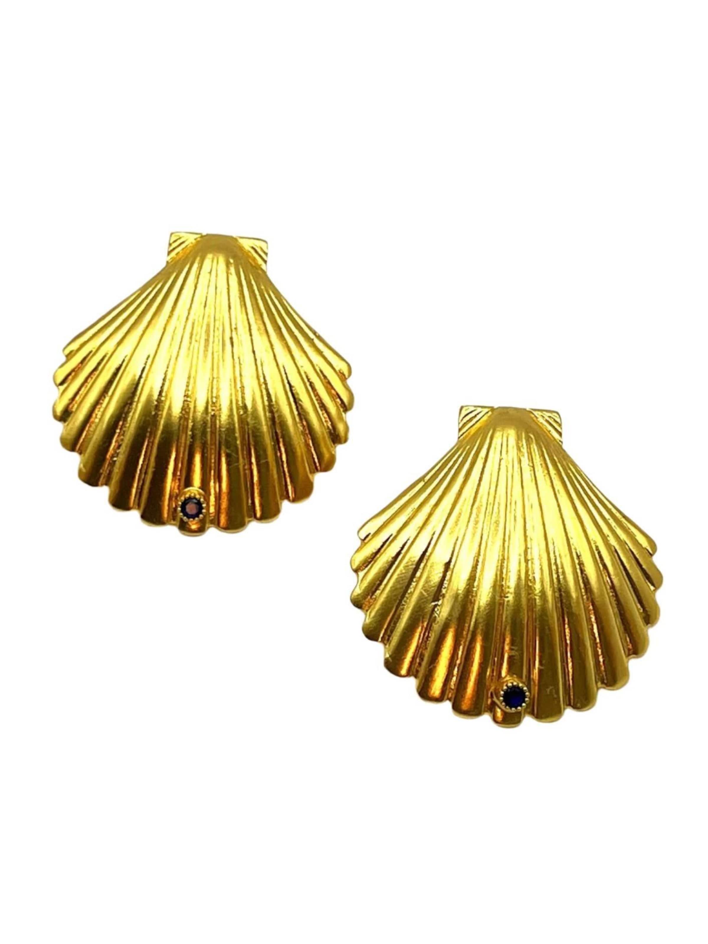 Les Reines Oorbellen 'Golden Shell' in Goud: voorkant