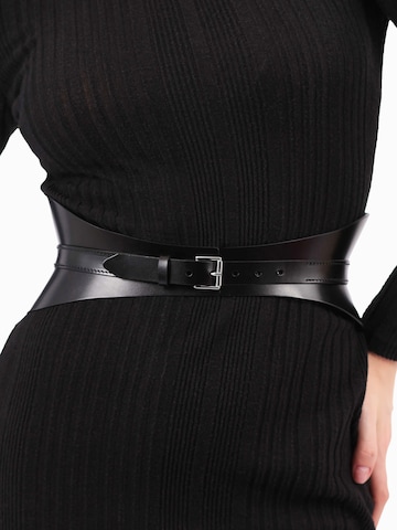 Haute Cuir Belt 'Crescent Corset Belt' in Black