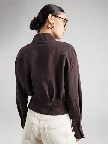Chemisier & Other Stories en marron