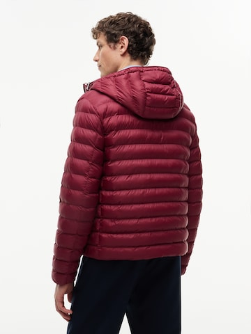 TOMMY HILFIGER - Chaqueta de entretiempo en rojo