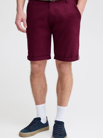 !Solid - Regular Calças chino 'Monty' em vermelho