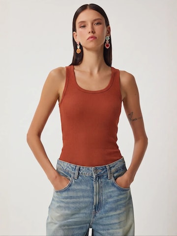 Haut 'Tanktops & Camis' Happiness İstanbul en orange