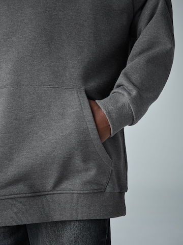 smALLSAINTS Sweater in Grey