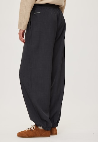 Effilé Pantalon 'Move Palma' rethinkit studios en gris