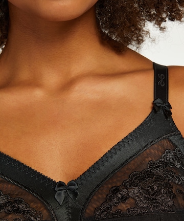 Hunkemöller Minimizer BH 'Sara' in Schwarz