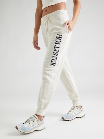HOLLISTER Tapered Trousers in Beige: front