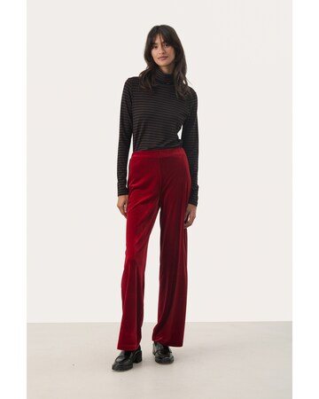 Coupe slim Pantalon 'Dorella' Part Two en rouge