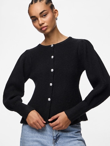 PIECES Gebreid vest 'PCAnnie' in Zwart