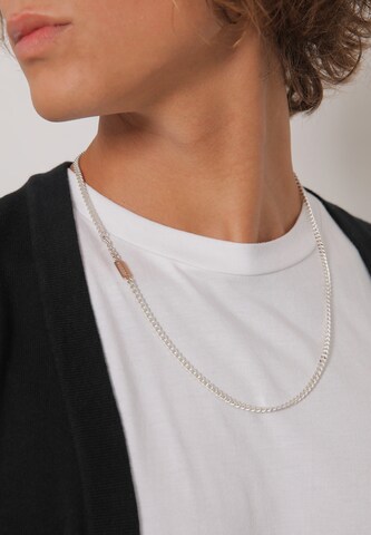 KUZZOI Necklace in Silver: front