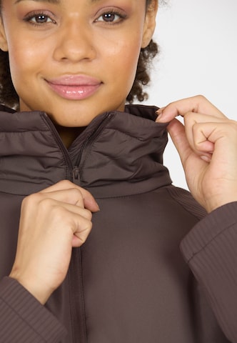 Athlecia Outdoorjacke 'Ayanda' in Braun