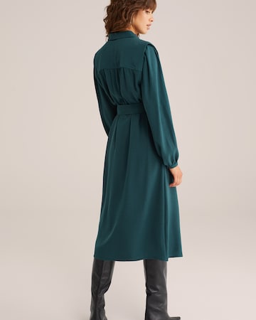 Rochie tip bluză de la WE Fashion pe verde