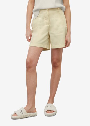 Marc O'Polo Loose fit Pants in Yellow: front