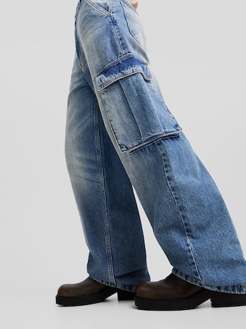 Bershka Tapered Cargojeans in Blauw