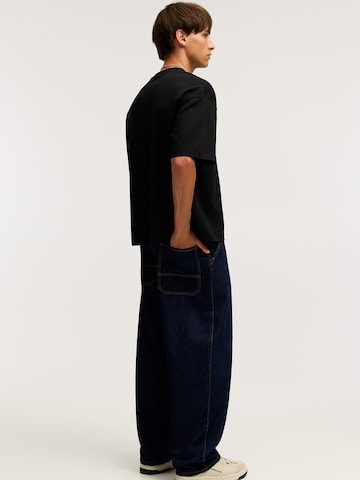 Pull&Bear Tričko - Čierna