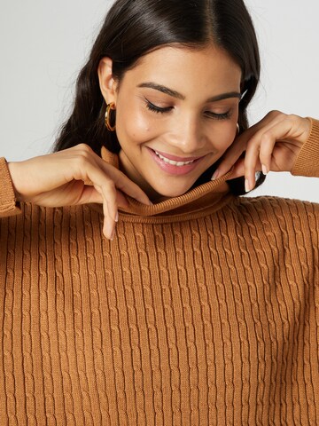 Guido Maria Kretschmer Women Sweater 'Thea' in Brown